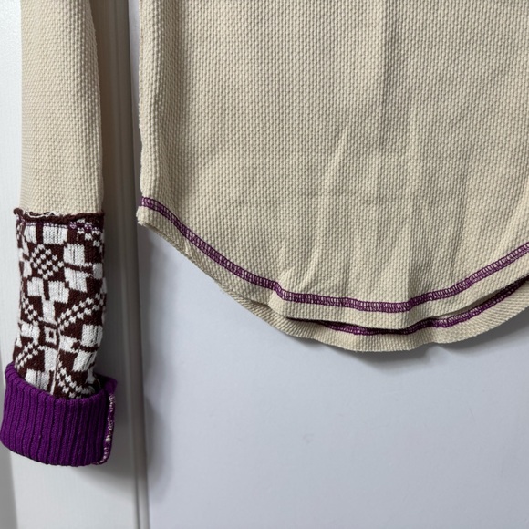 Free People Top, XS, Tan and Burgundy Stitching, Long Sleeves, Raglan NWOT - Picture 9 of 15
